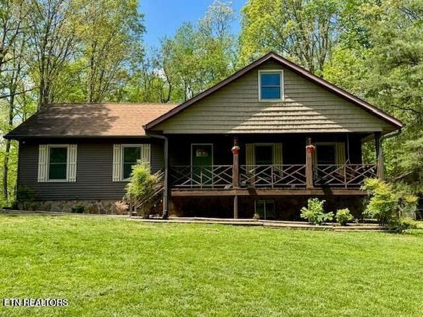 150 FW Tate Lane , Jamestown, TN 38556