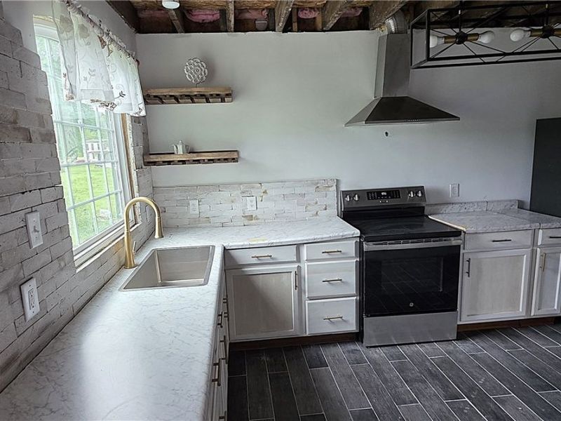 215 Winslow Street, Kimbolton, OH 43749 Photo 9