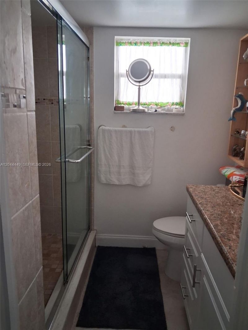 410 SE 2nd St , Unit 307, Hallandale Beach, FL 33009 Photo