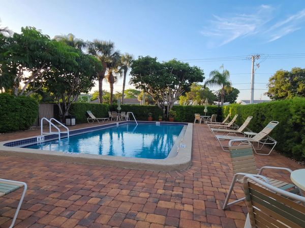 2400 NE 10th Street, Unit 108, Pompano Beach, FL 33062