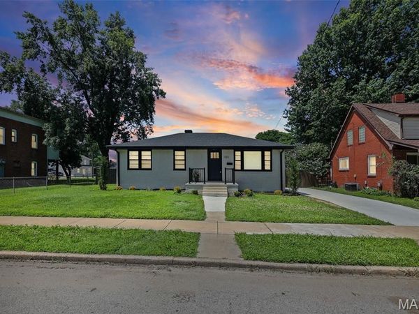 320 S Main Street, Wood River, IL 62095