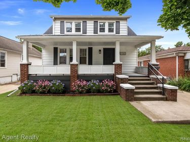 1562 Lafayette Boulevard, Lincoln Park, MI 48146