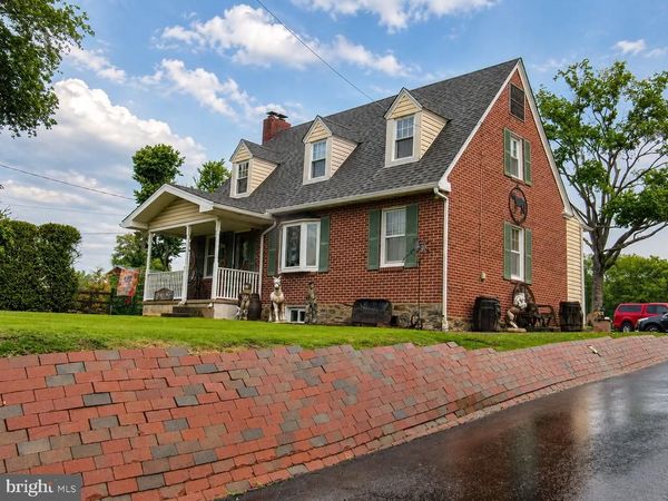 1819 LARKIN ROAD, UPPER CHICHESTER, PA 19061