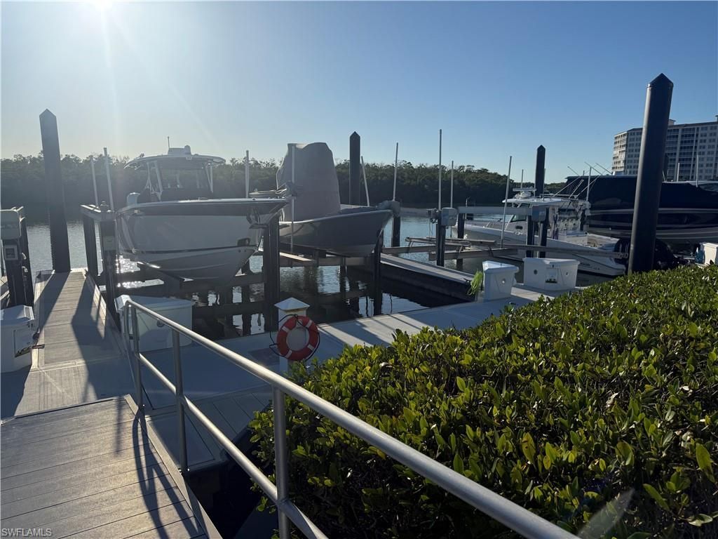 13115 Vanderbilt Rd , Naples, FL 34110 Photo