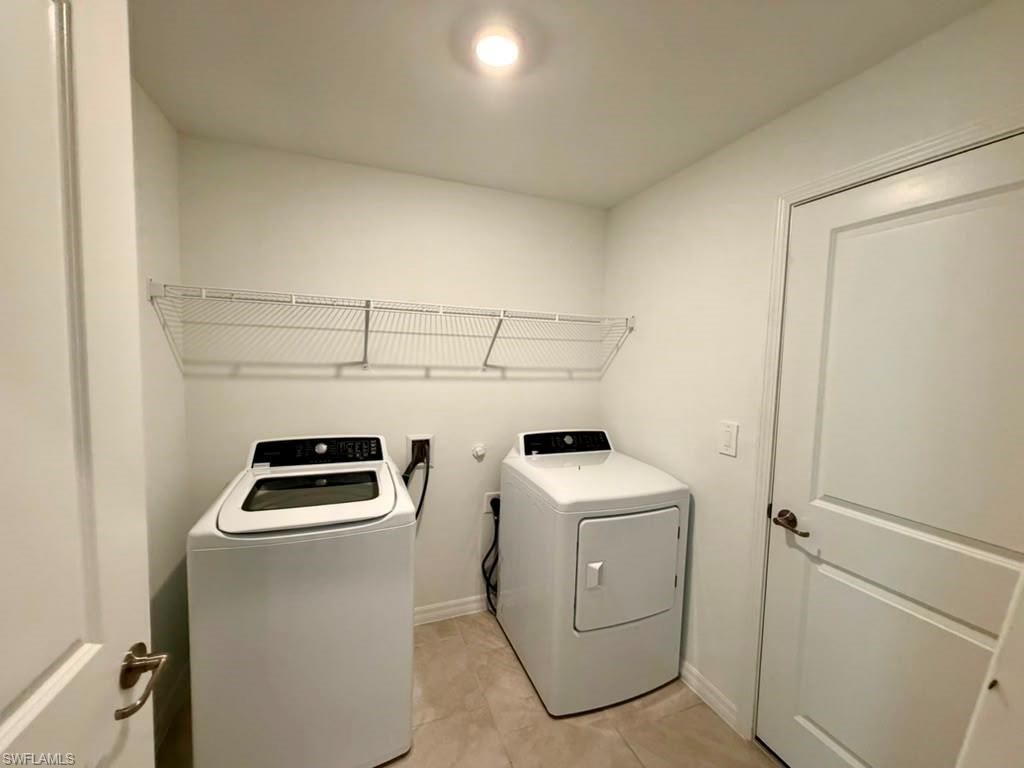 4104 NE 12th Ct, Cape Coral, FL 33909 Photo