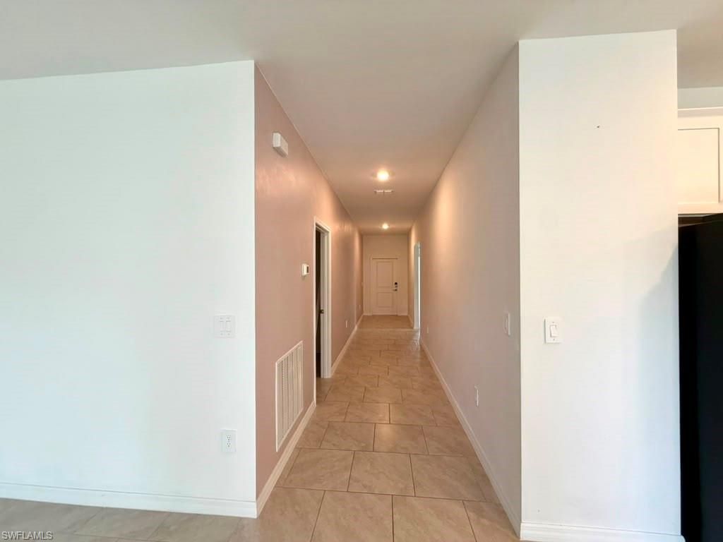 4104 NE 12th Ct, Cape Coral, FL 33909 Photo