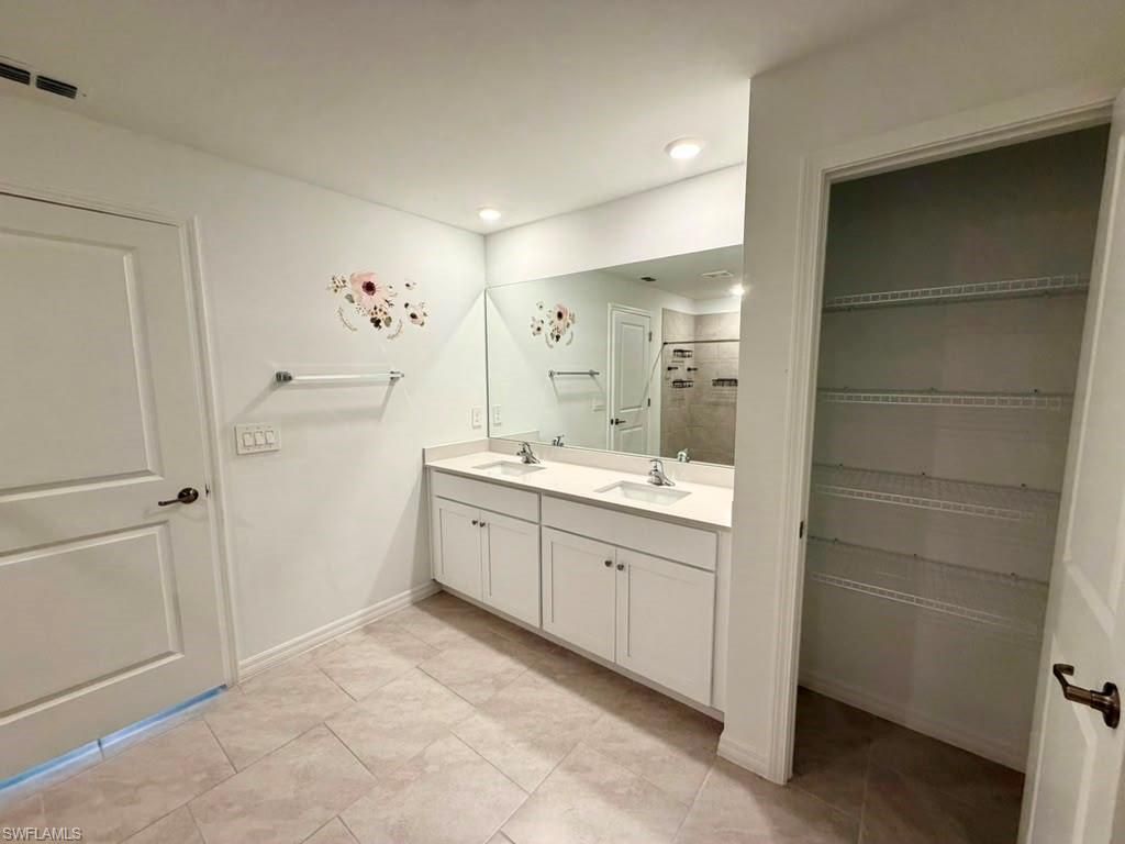 4104 NE 12th Ct, Cape Coral, FL 33909 Photo