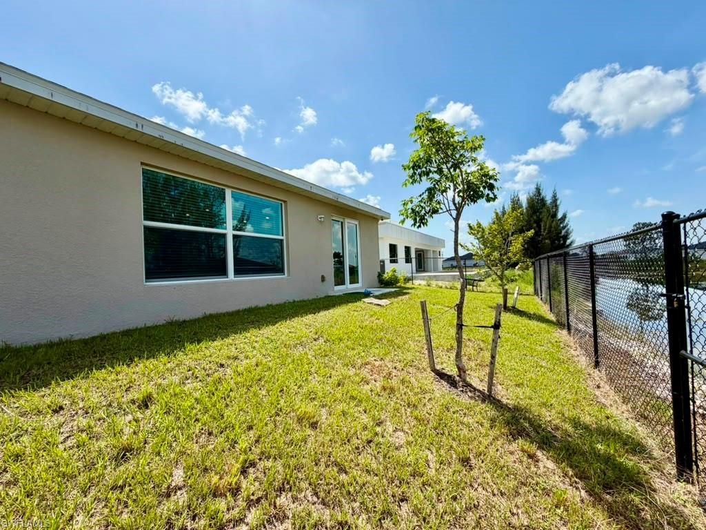 4104 NE 12th Ct, Cape Coral, FL 33909 Photo