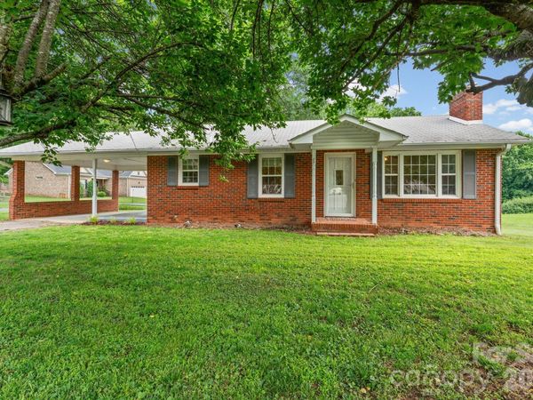 301 Milling Road , Mocksville, NC 27028