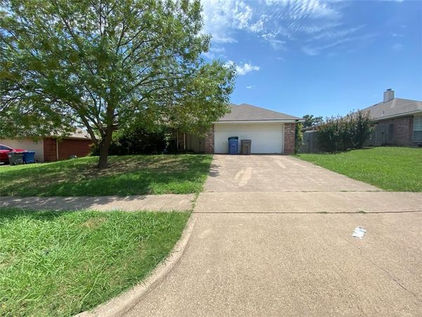 224 Los Angeles Drive, Glenn Heights, TX 75154