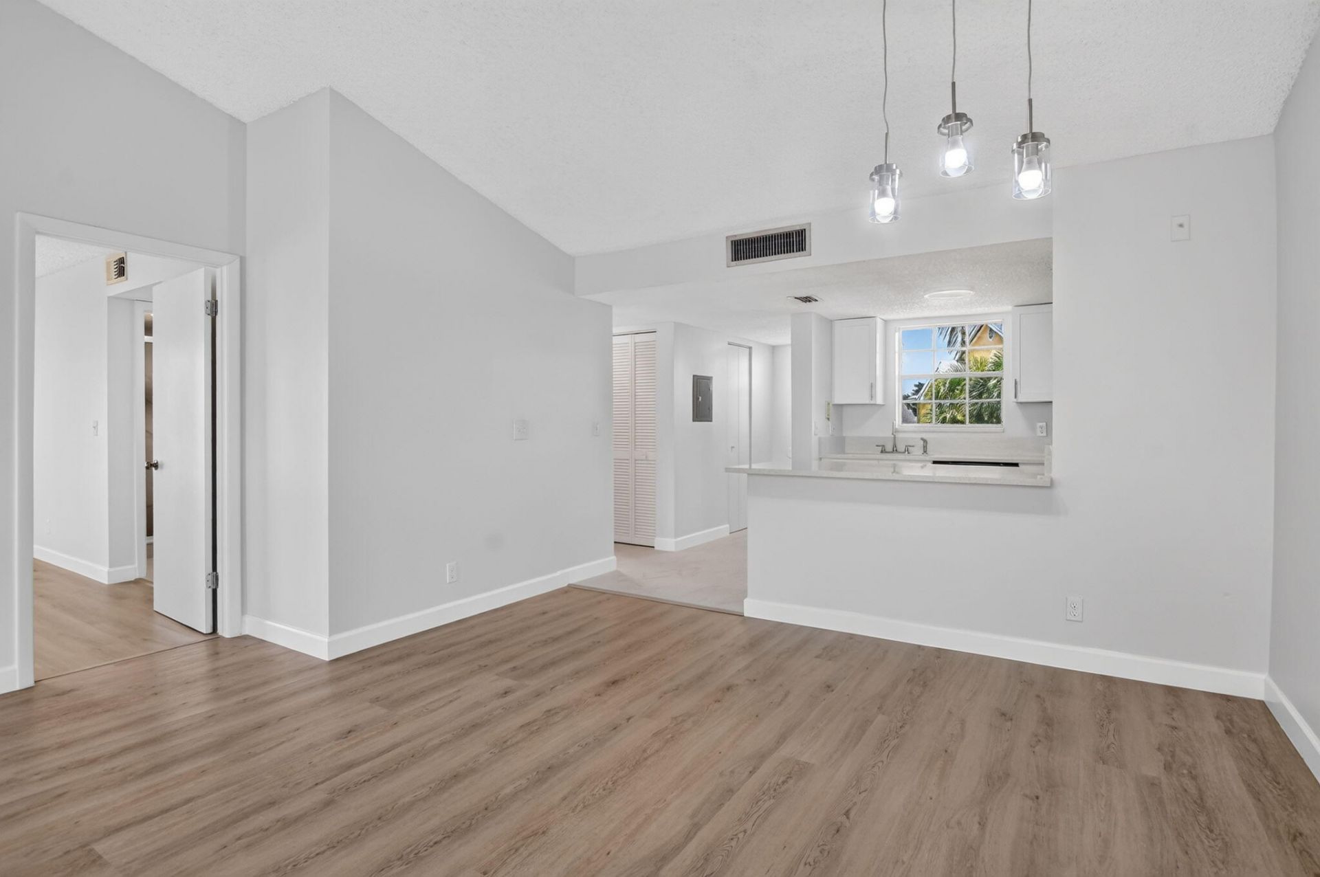 6323 La Costa Drive, Unit M, Boca Raton, FL 33433 Photo