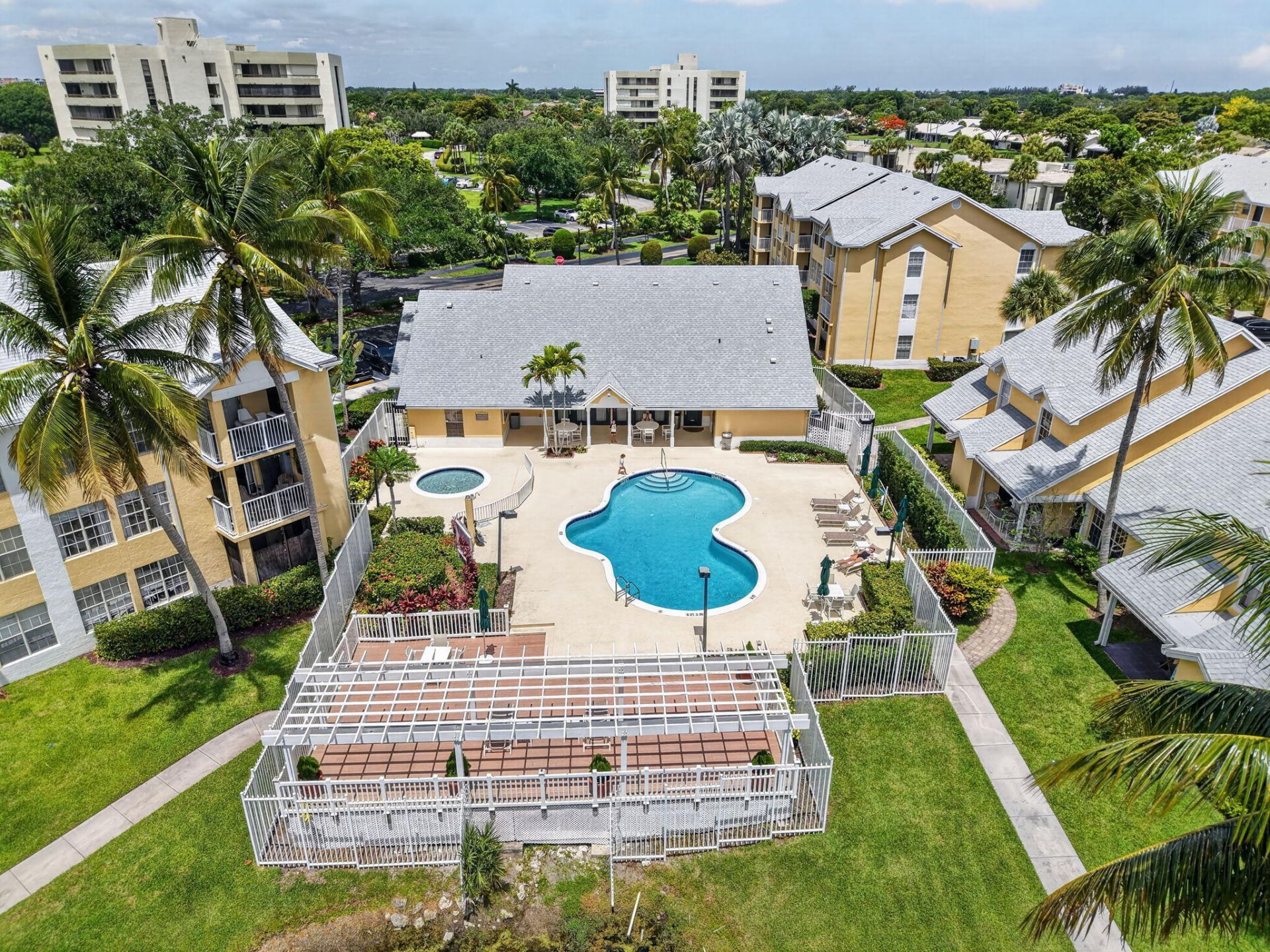6323 La Costa Drive, Unit M, Boca Raton, FL 33433 Photo