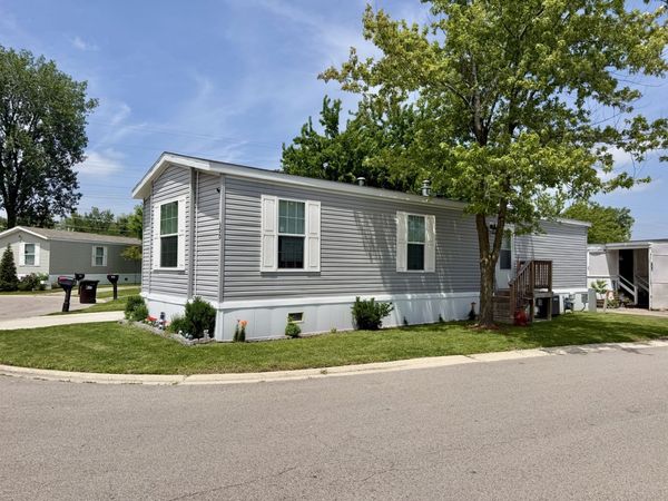 300 A Ok Court , Round Lake, IL 60073