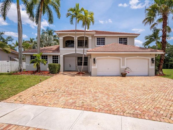 351 SW 184th Ter, Unit N/A, Pembroke Pines, FL 33029