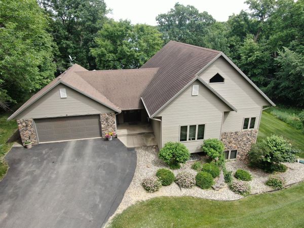 2855 Doe Run Lane SW, Farwell, MN 56327