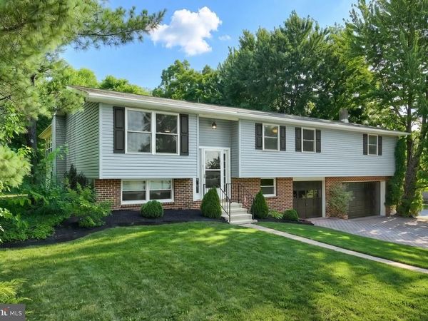 102 DOGWOOD DRIVE, DOVER, PA 17315