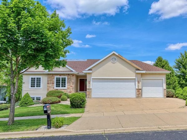 417 Skyview Drive, Waunakee, WI 53597