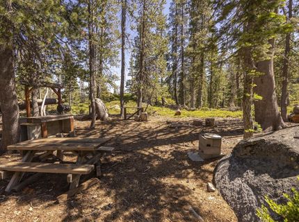 11415 Granite Court, Soda Springs, CA 95728 Photo