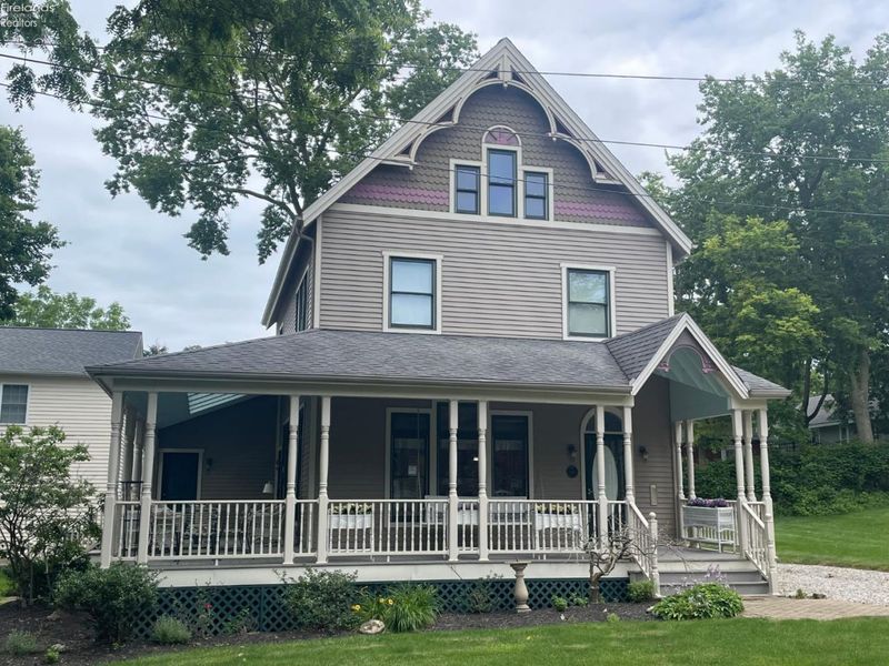 605 Elm Avenue, Lakeside, OH 43440 Photo 1