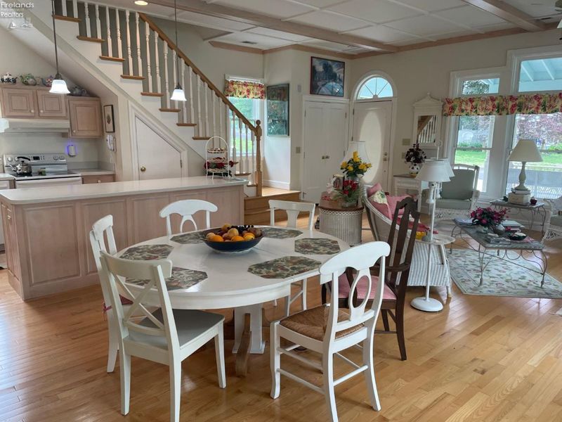 605 Elm Avenue, Lakeside, OH 43440 Photo 14