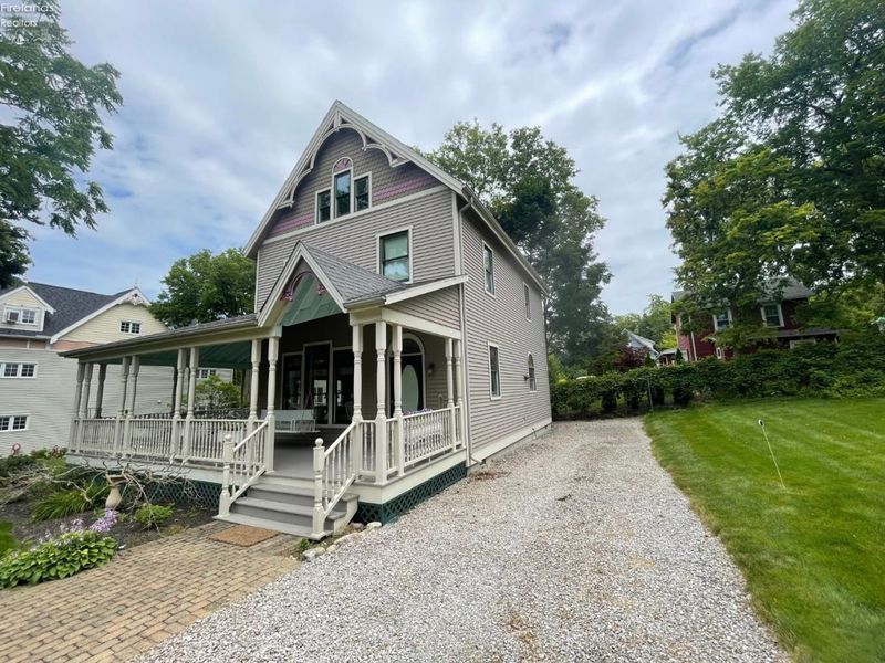 605 Elm Avenue, Lakeside, OH 43440 Photo 4
