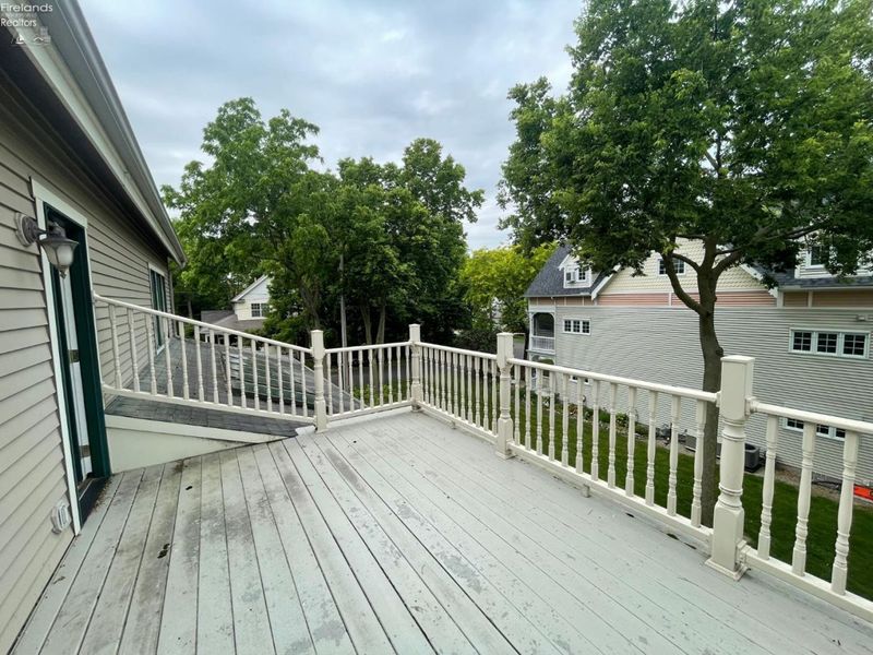 605 Elm Avenue, Lakeside, OH 43440 Photo 58