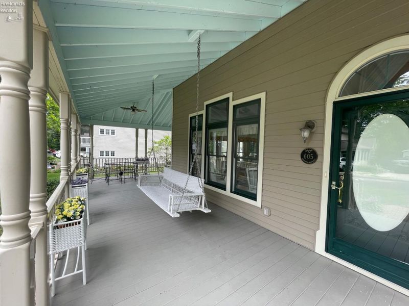 605 Elm Avenue, Lakeside, OH 43440 Photo 6