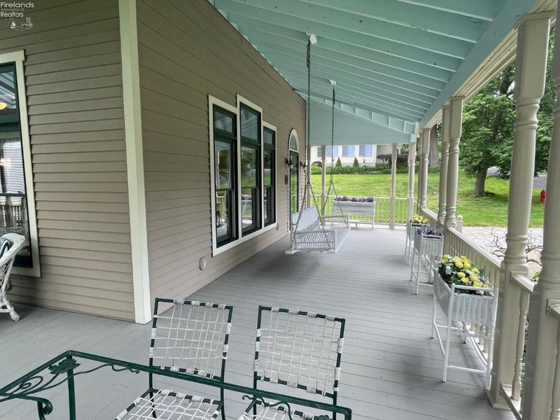 605 Elm Avenue, Lakeside, OH 43440 Photo 7