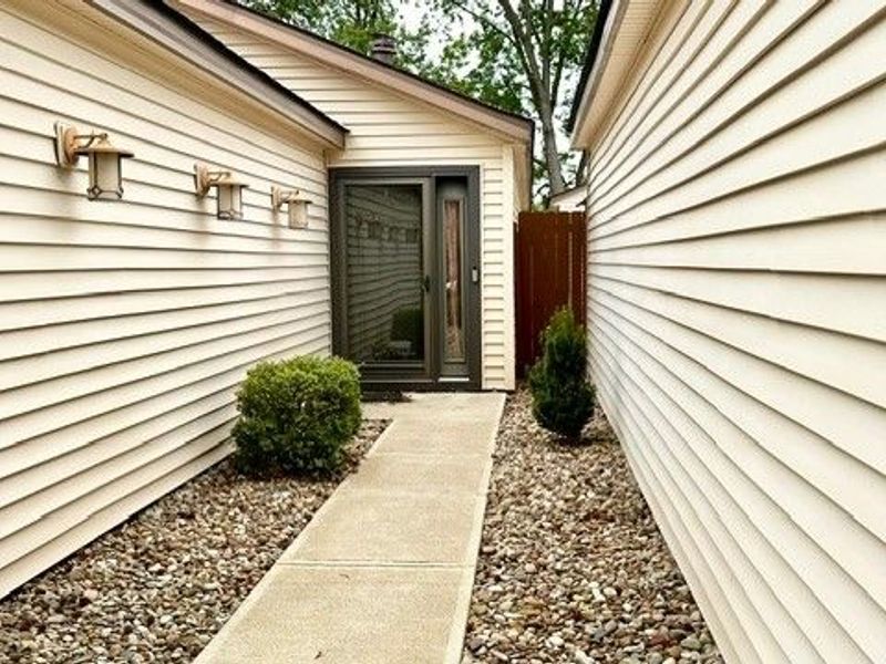 32964 Fern Tree Lane, North Ridgeville, OH 44039 Photo 3