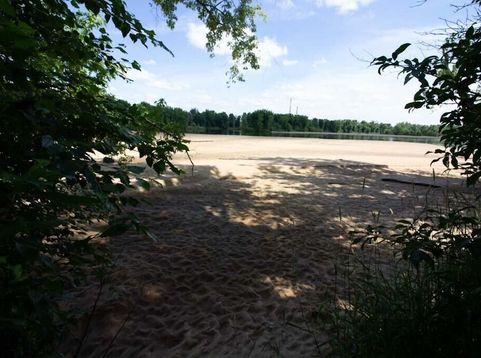 Main Photo