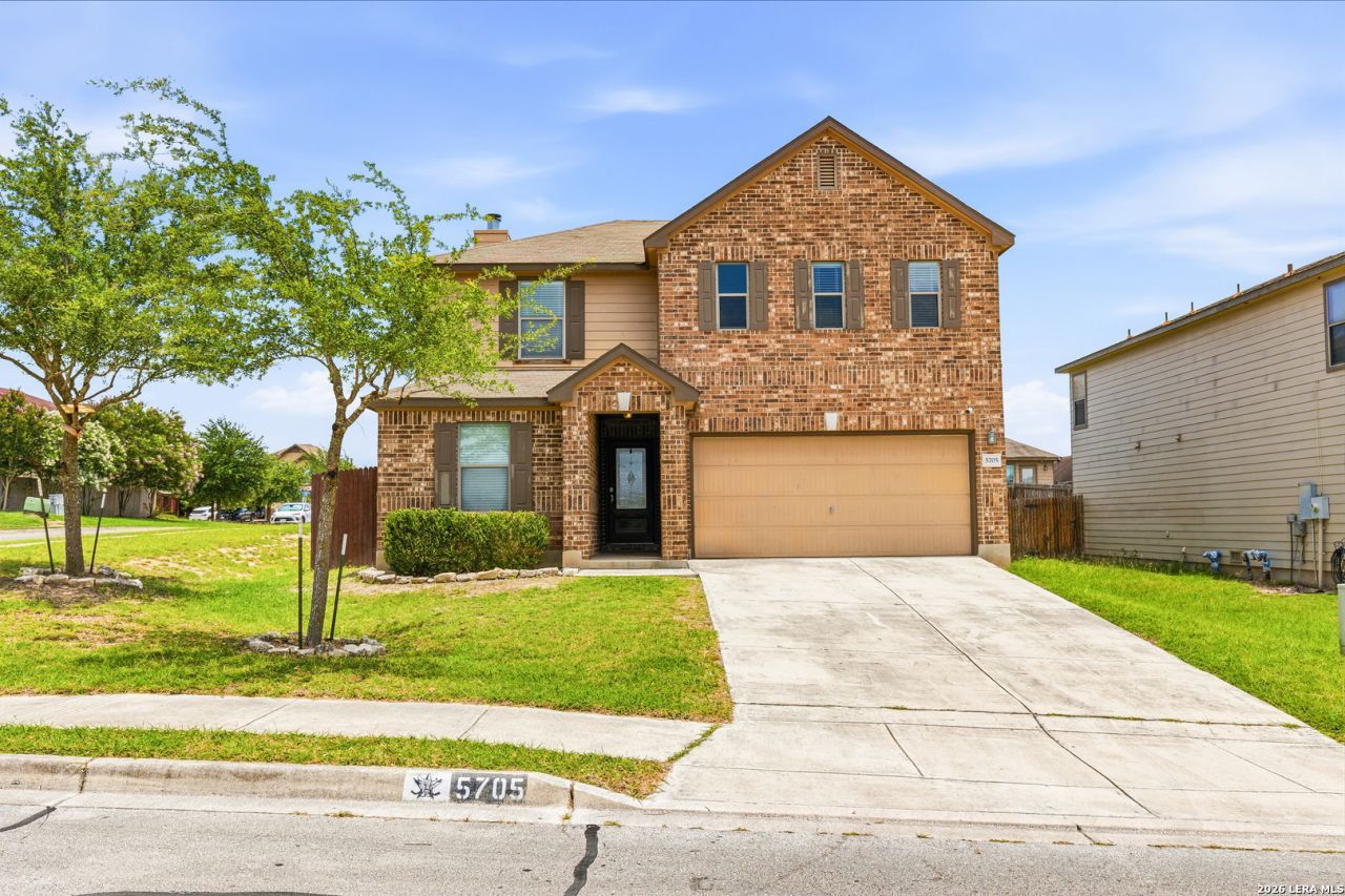 5705 Columbia, Cibolo, TX 78108 Main Photo