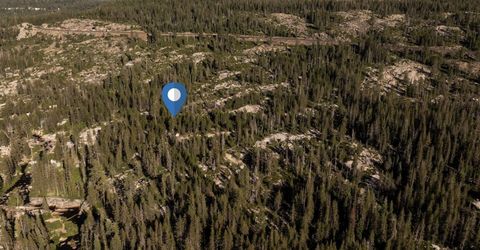 125 S Yuba Drive, Soda Springs, CA 95728 Photo