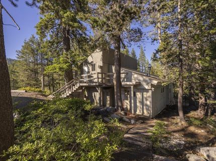 125 S Yuba Drive, Soda Springs, CA 95728 Photo