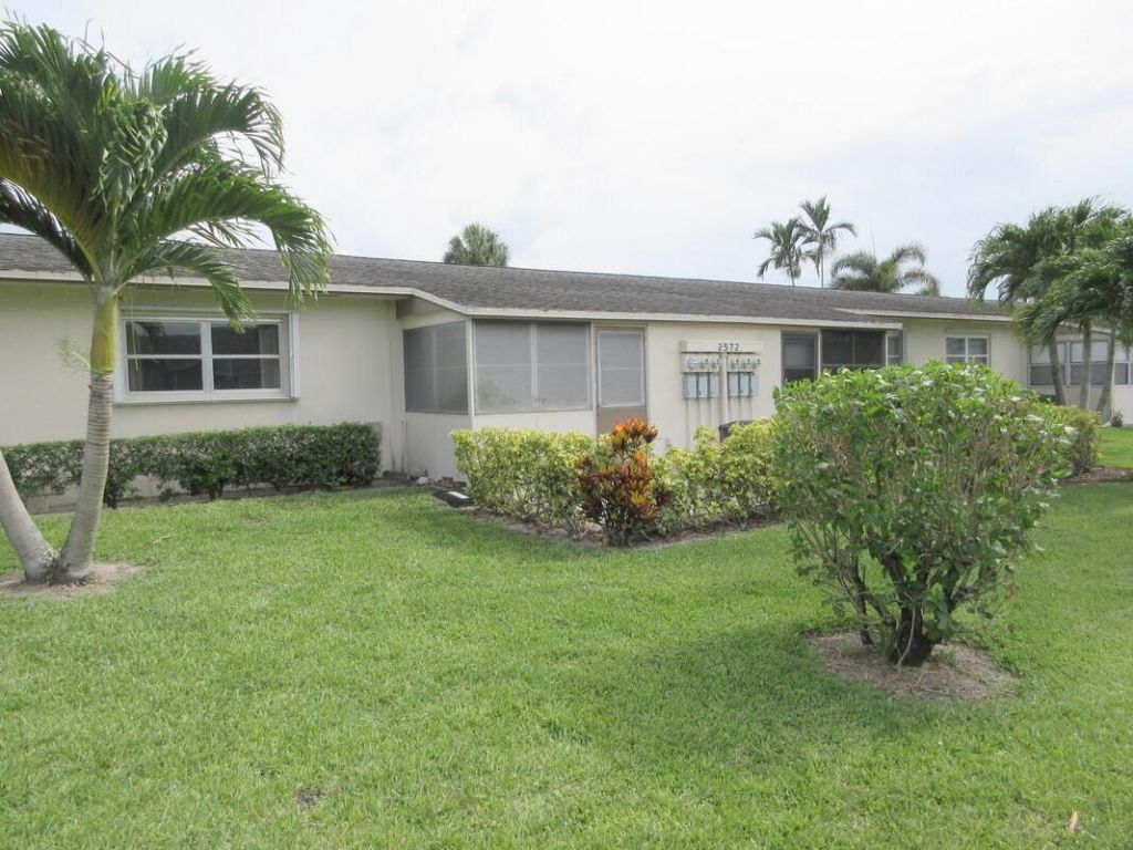 2572 Emory Drive E, Unit J, West Palm Beach, FL 33415 Photo