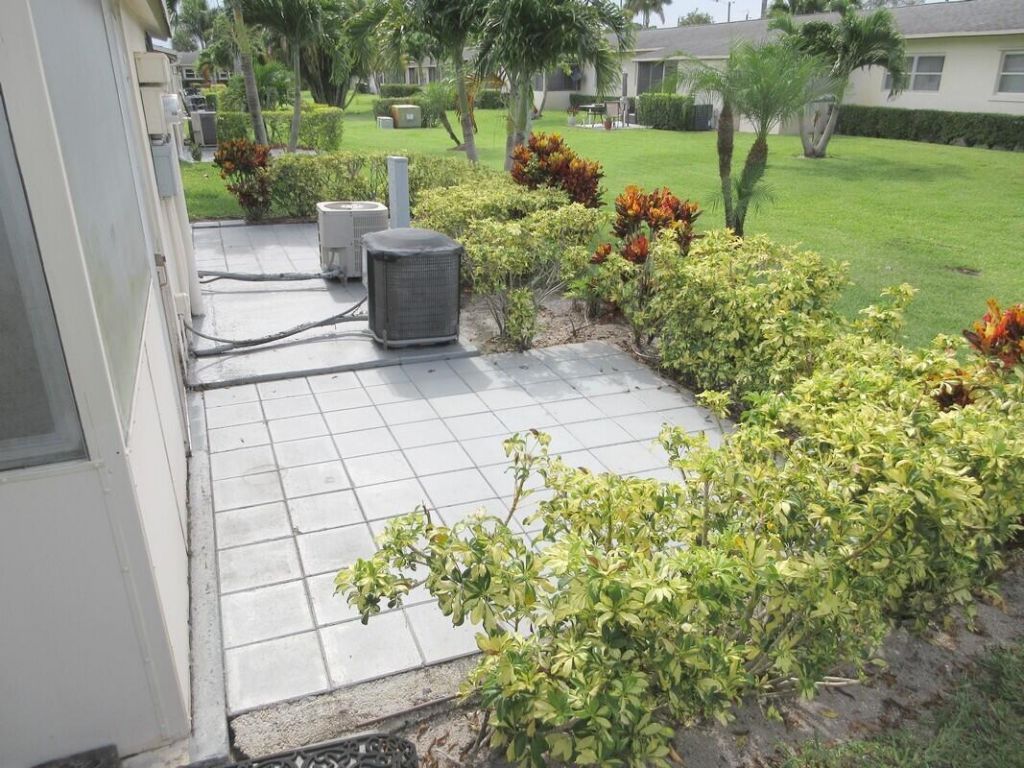2572 Emory Drive E, Unit J, West Palm Beach, FL 33415 Photo