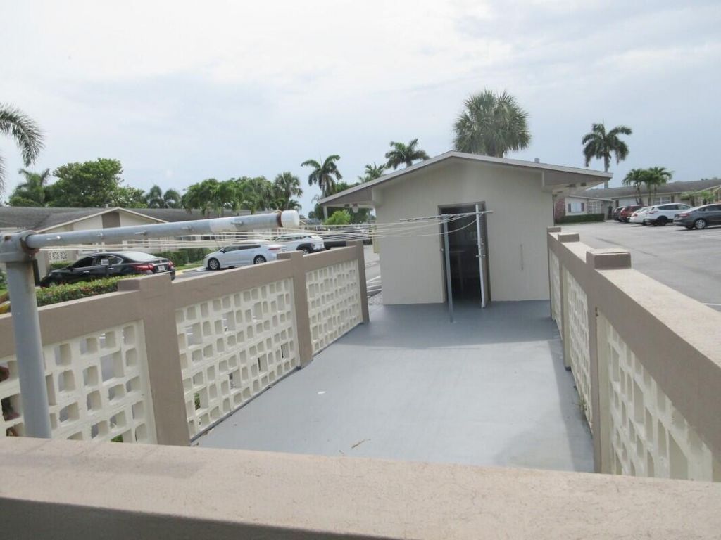 2572 Emory Drive E, Unit J, West Palm Beach, FL 33415 Photo