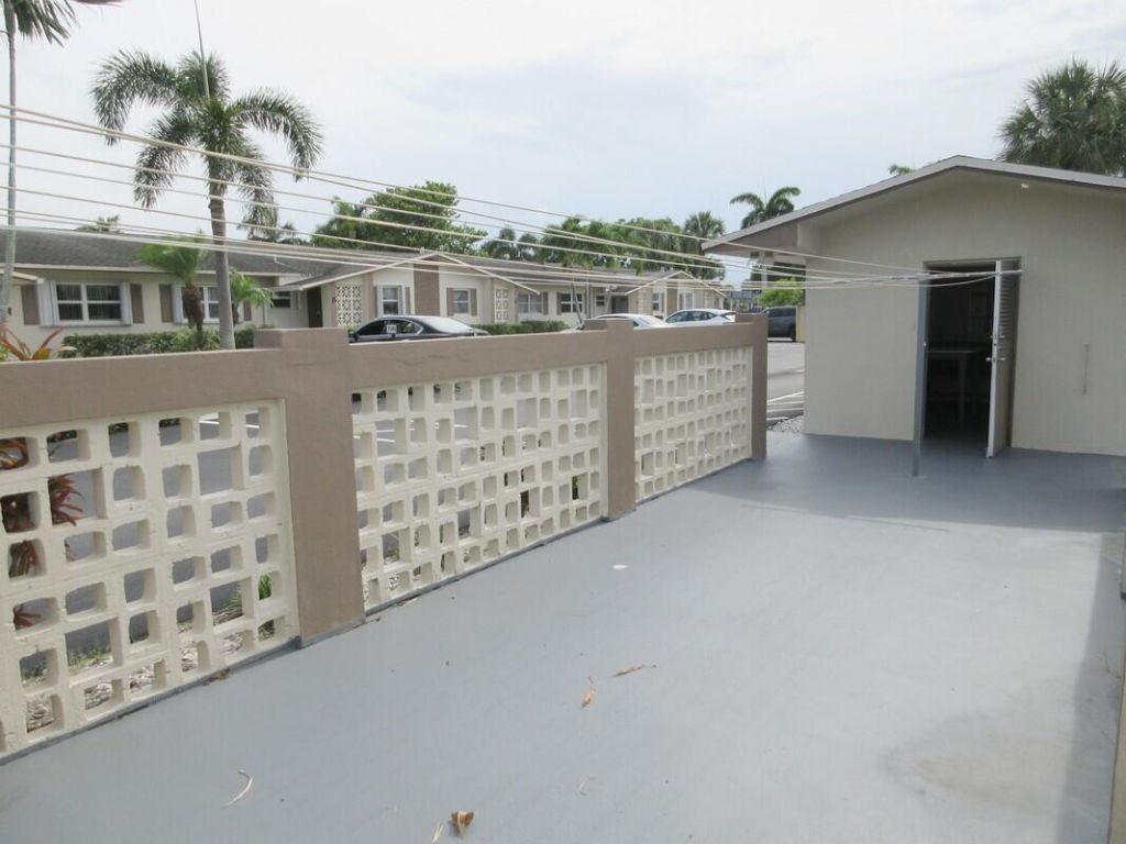 2572 Emory Drive E, Unit J, West Palm Beach, FL 33415 Photo