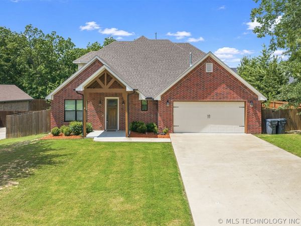 1707 Warwick Circle , Ardmore, OK 73401