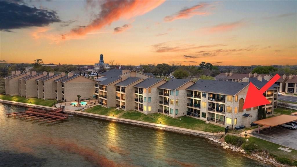 401 E Pearl Street, Unit 2201, Granbury, TX 76048 Main Photo