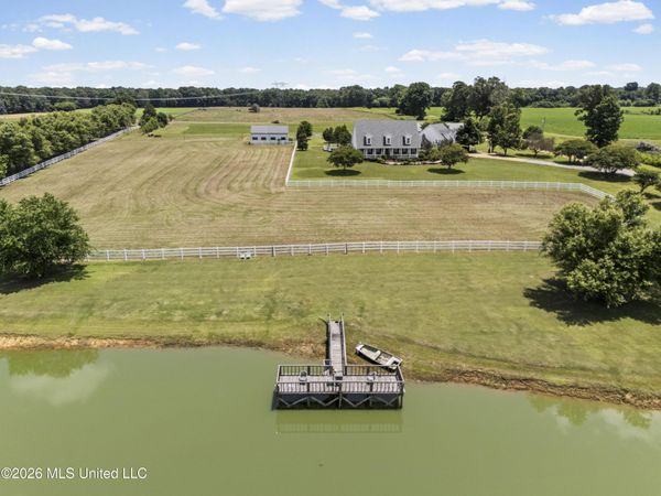 1646 Valentine Road, Holly Springs, MS 38635