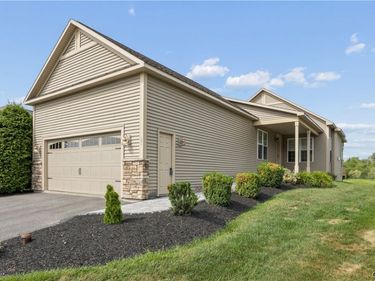 131 Harbour Town, Bridgeport, NY 13030
