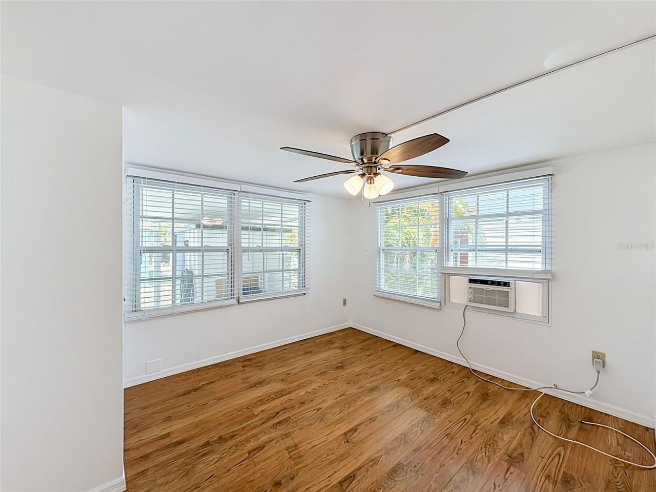 800 32nd Avenue S, Unit 727, Saint Petersburg, FL 33705 Photo