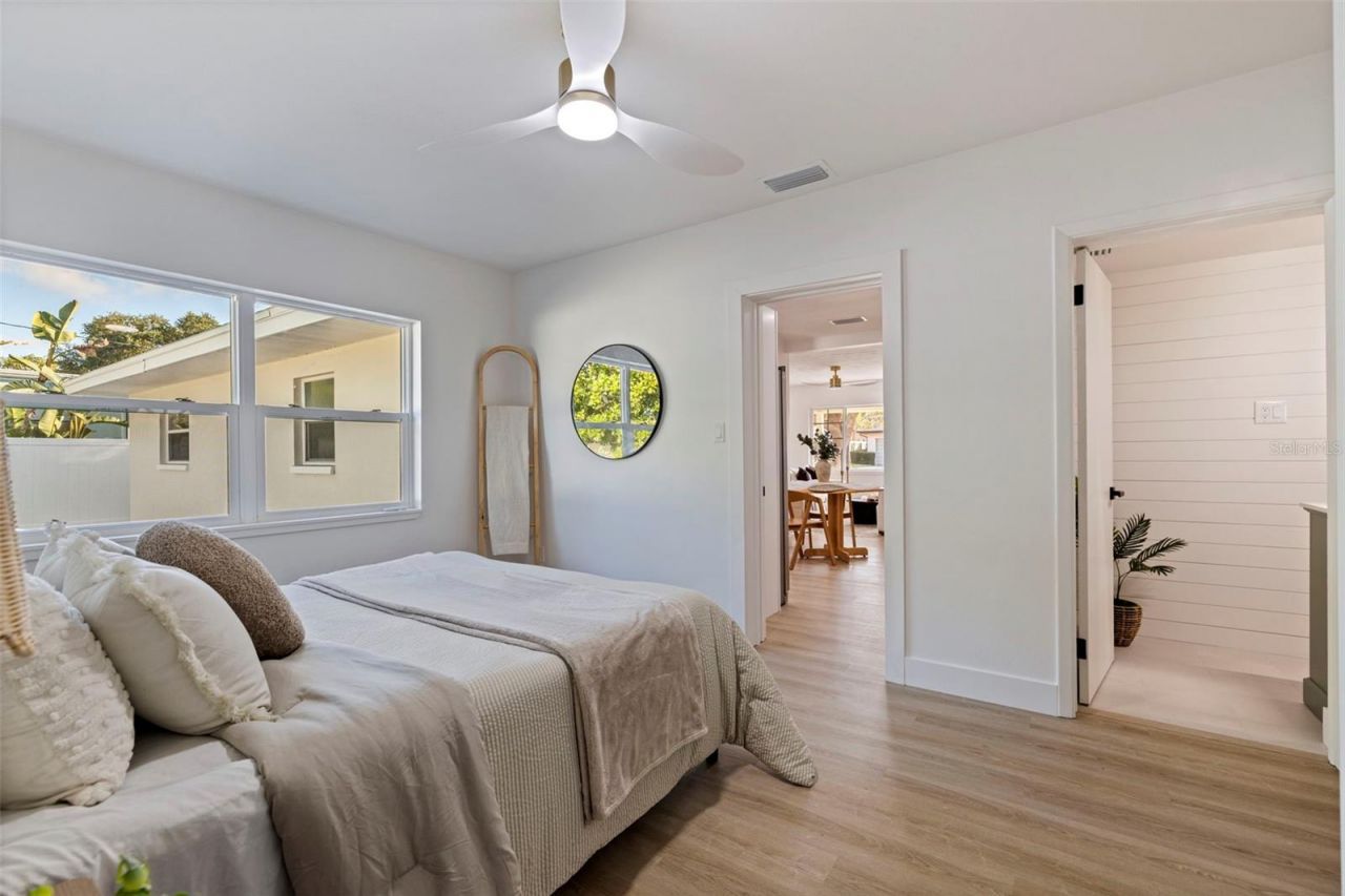 165 Pinewood Avenue, Clearwater, FL 33765 Photo