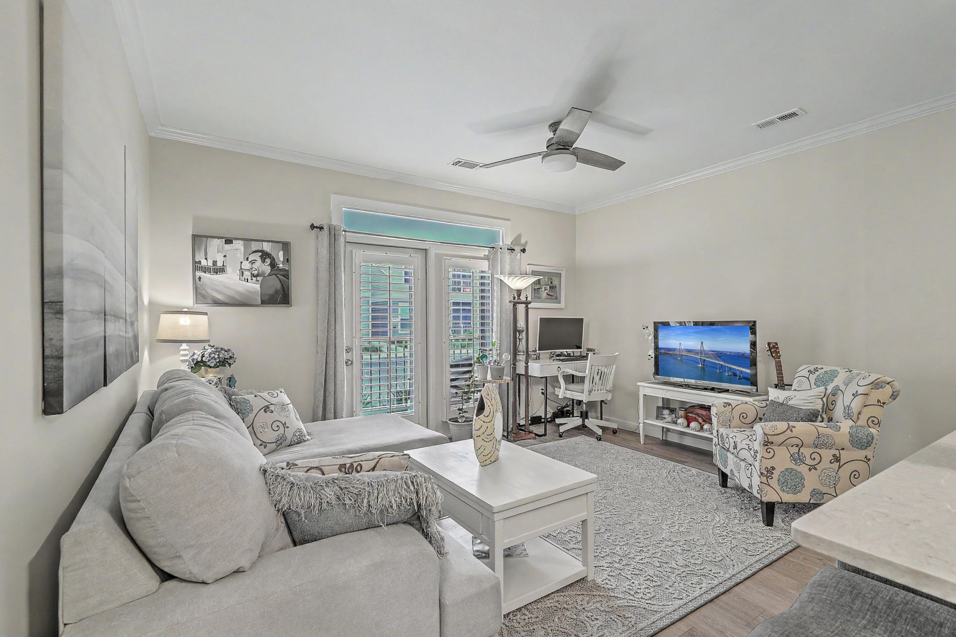 130 River Landing Drive Photo 5