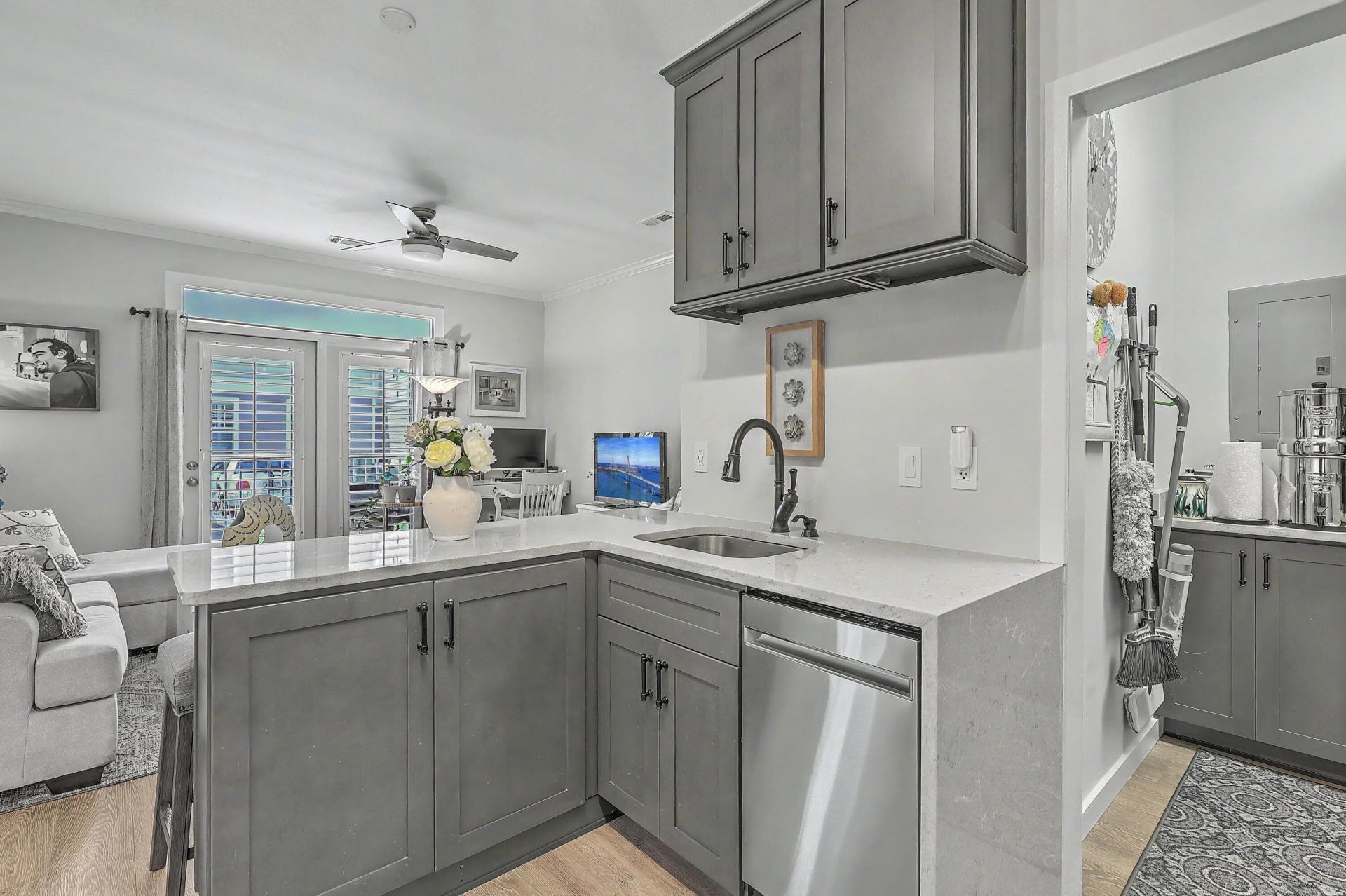 130 River Landing Drive Photo 8