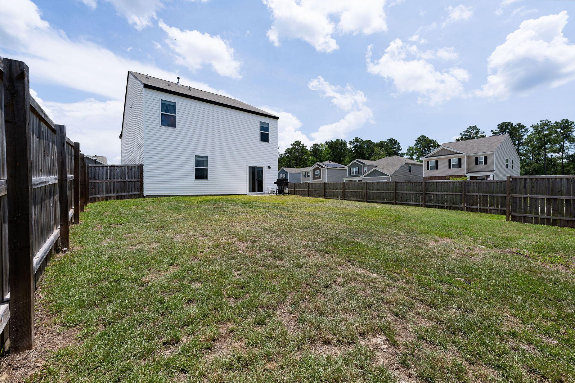 401 Eastern Pine Drive Photo 35