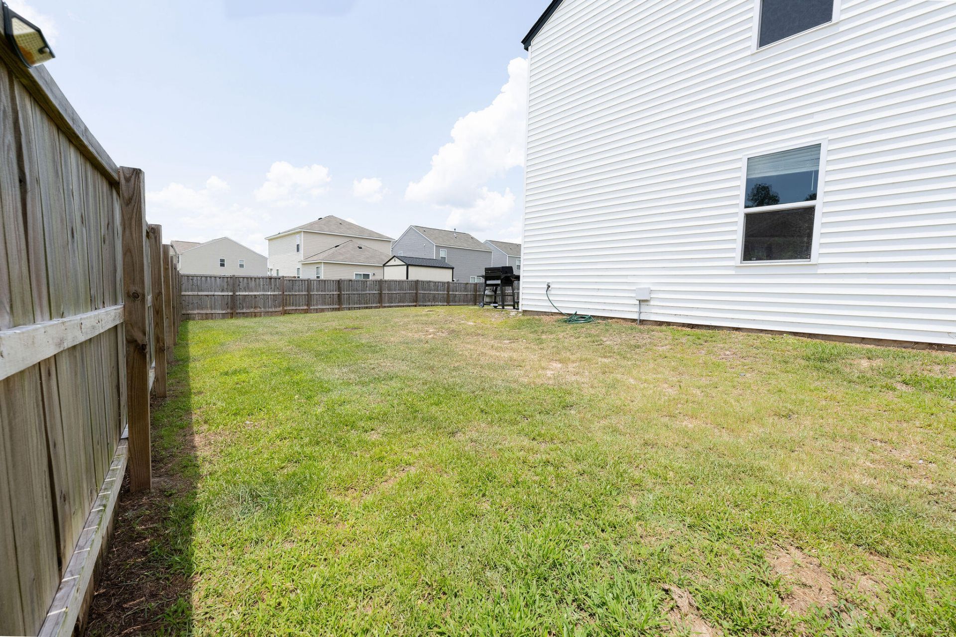 401 Eastern Pine Drive Photo 37