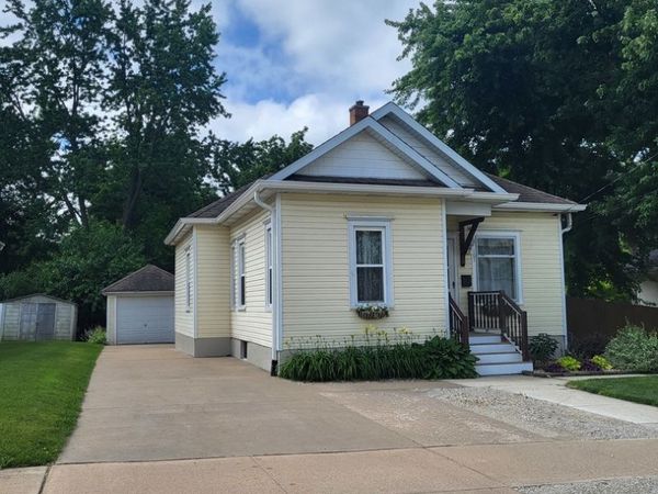 107 E 1st Street , Streator, IL 61364