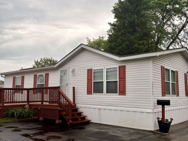 32544 N Center Lane , Grayslake, IL 60030