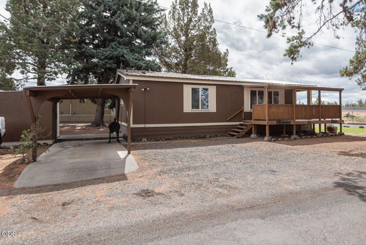 5063 S Highway 97, Unit 1, Redmond, OR 97756 Main Photo